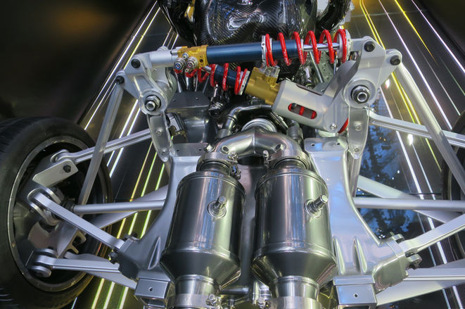 Mercedes-AMG-Project-ONE-suspension-1.jpg