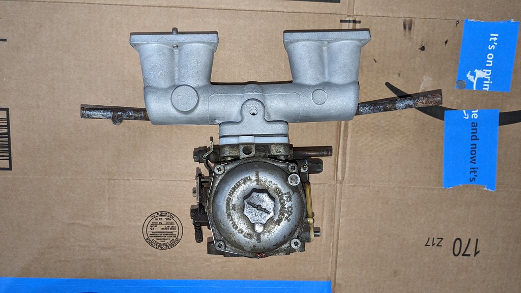 175CD Manifold with Carb.jpg