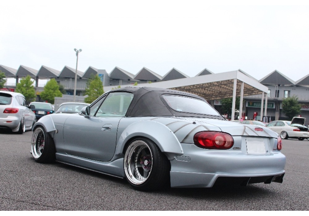 Miata fat tire.jpg